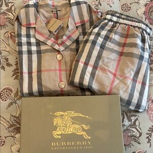 Burberry New Authentic Classic Plaid Pajama Set, Large, New in Box